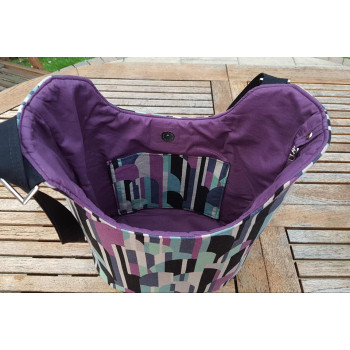 The Bucket Tote (interior) from Sewing Patterns by Mrs H, made by Lynne's Selections