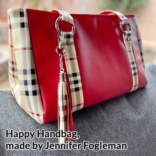 The Happy Handbag from Sewing Patterns by Mrs H made by Jennifer Fogleman in red and a burberry-inspired print